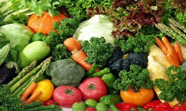 ننشر  أسعار الخضراوات والفاكهة بالأسواق اليوم