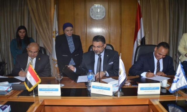 أكاديمية البحث العلمي تنشئ مكتب لخدمات البحث والتطوير داخل اتحاد الصناعات المصرية بالتعاون مع جامعة أسيوط