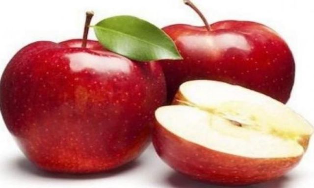 تباين أسعار الفاكهة..والتفاح الأمريكي يُسجل 22 جنيهًا بسوق العبور