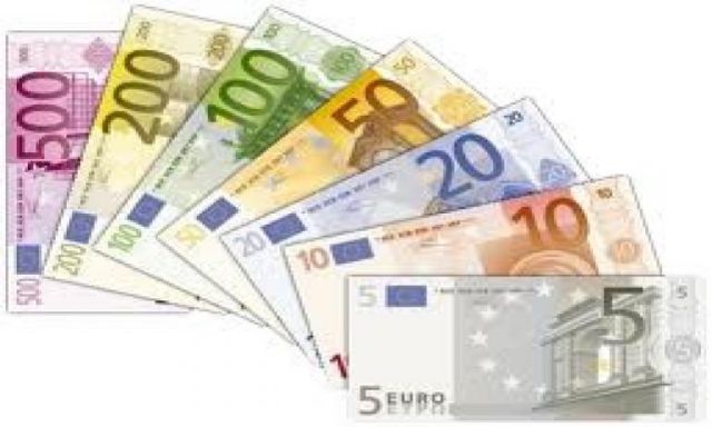 سعر اليورو يتراجع بسبب انخفاض الين