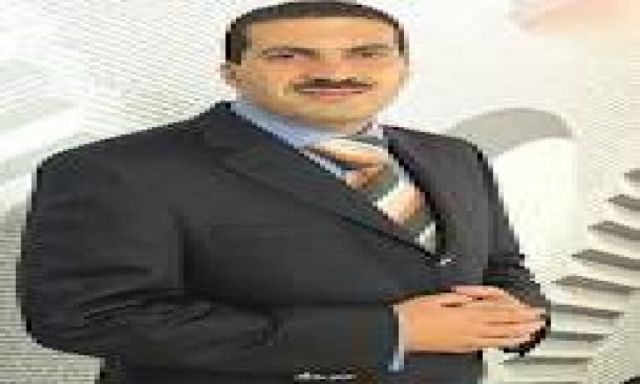 عمرو خالد يزور أهالي ضحايا قطار أسيوط الأحد القادم