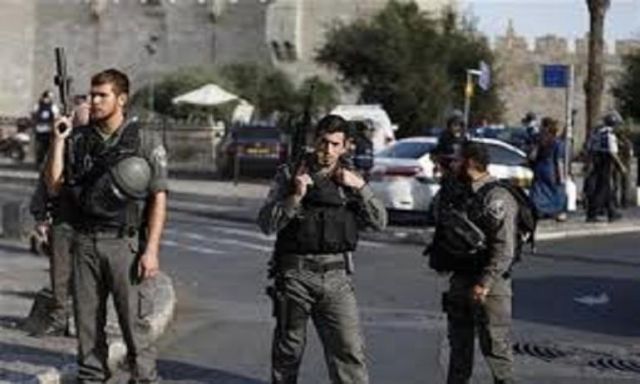الشرطة الإسرائيلية تقتحم مقر محافظ القدس