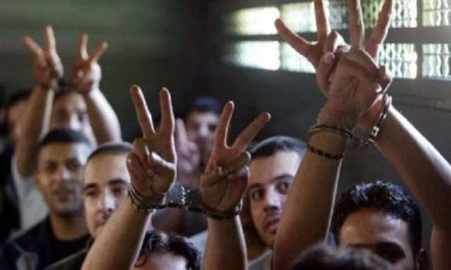 نادي الأسير الفلسطيني: 6 أسري مستمرون في الإضراب عن الطعام