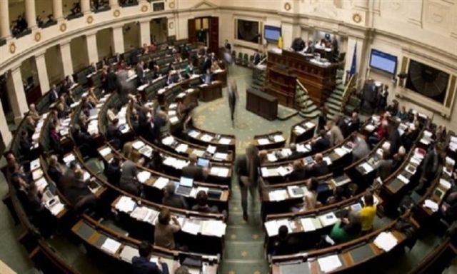 البرلمان البلجيكي يحاسب وزير المالية عن إنفاق 5 مليارات يورو من أموال ليبيا