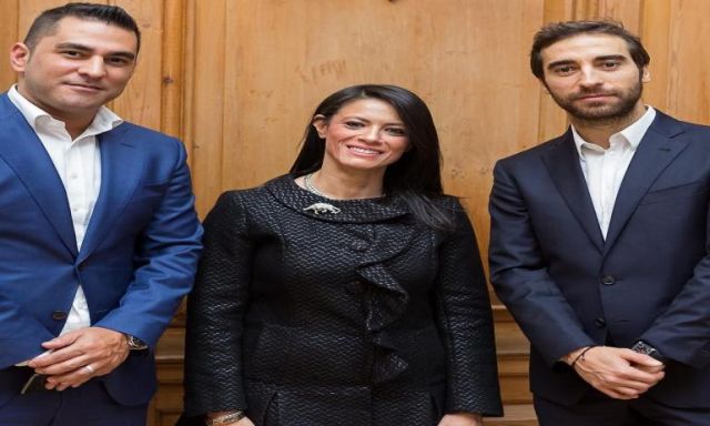 رانيا المشاط وزيرة السياحة تلتقى  مع ممثلي كبار شركات السياحة العالمية فى لندن