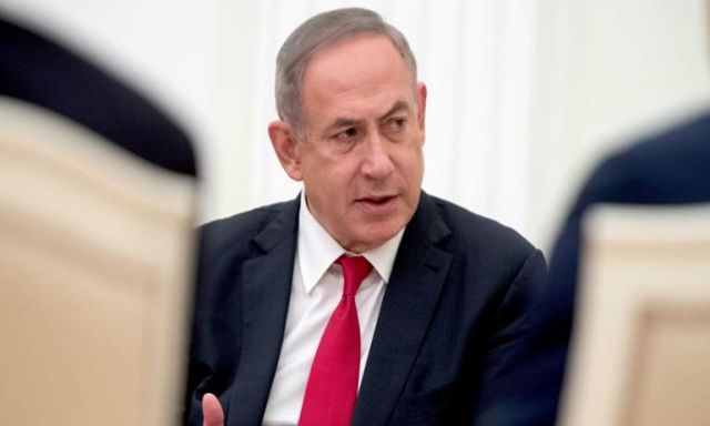 الشرطة الإسرائيلية توصي بإدانة مقربين من نتنياهو بتهم فساد