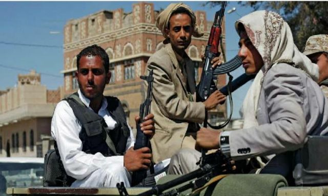 مقتل 49 من عناصر الحوثيين في اشتباكات مع القوات اليمنية