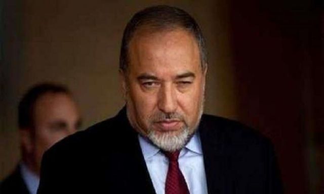 حماس: استقالة وزير الدفاع الإسرائيلي بمثابة انتصار سياسي لغزة