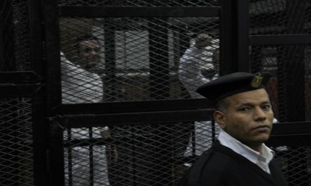 جنايات القاهرة تنظر غدا إعادة محاكمة أحمد دومة في ”أحداث مجلس الوزراء”