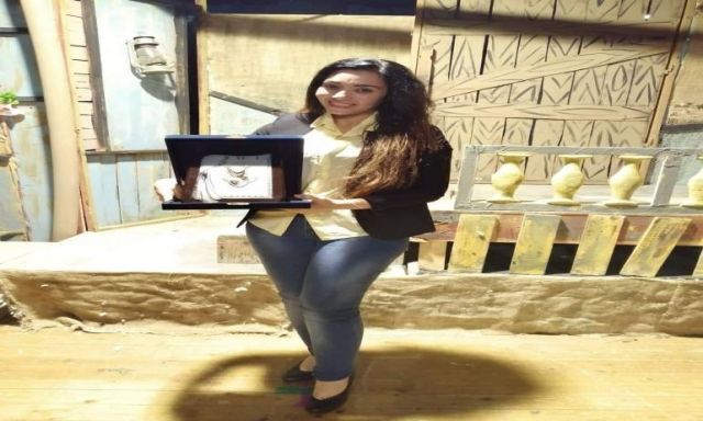 سلوي أحمد تفوز بجائزة أفضل فنانة في مهرجان نقابة المهن التمثيلية