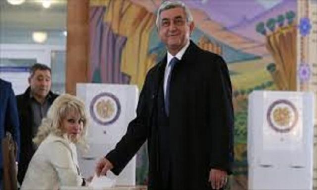 إنطلاق عملية التصويت في الانتخابات النيابية المبكرة بأرمينيا