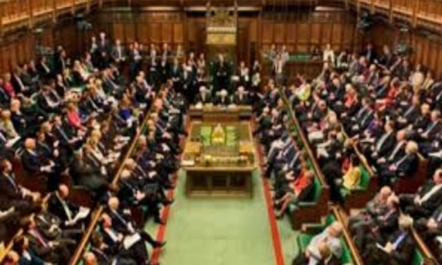 الاتحاد الأوروبي يعرب عن أمله في موافقة البرلمان البريطاني على قرار الانسحاب
