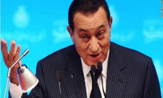”جنايات القاهرة ” تسمح لمبارك بالإدلاء بشهادته جالساً فى اقتحام الحدود