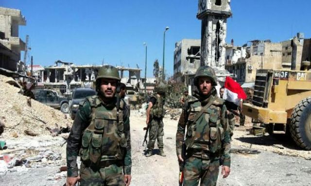 اختفاء أعلام النظام في منبج بالتزامن مع الإعلان عن انسحاب القوات الامريكية