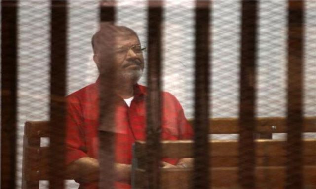 ”جنايات القاهرة” تنظر غدًا إعادة محاكمة مرسى و23 متهمًا بـ”التخابر مع حماس”