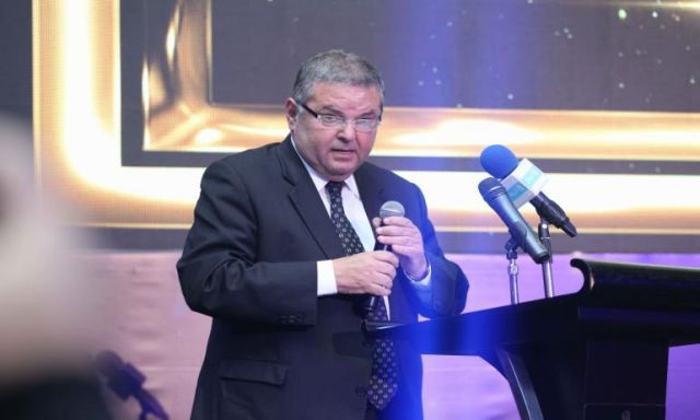 وزيري قطاع الأعمال والنقل يُكرمان أفضل 100 شركة في الاقتصاد خلال قمة مصر للأفضل