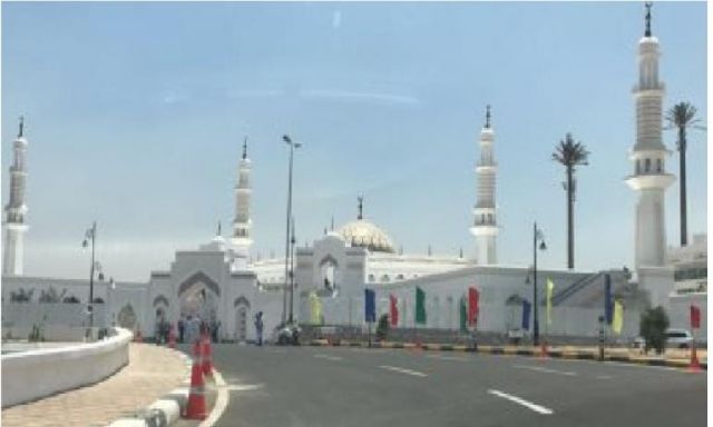 بحضور وزير الداخلية .. نقل شعائر صلاة الجمعة من مسجد الشرطة إحتفالاً بعيد الشرطة