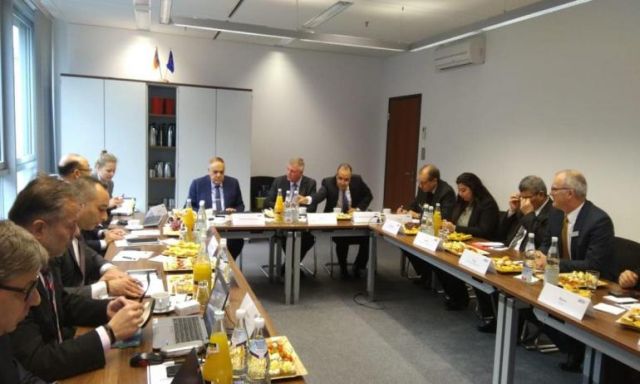 كواليس لقاء الفريق ”التراس” بوكيل وزارة الخارجية الألمانية للشئون الاقتصادية
