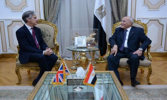 العصار يبحث مع سفير المملكة المتحدة بالقاهرة  سبل تعزيز التعاون المشترك