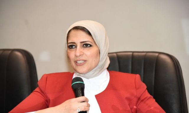 وزيرة الصحة تتفقد مصابي الحادث الإرهابي بالدرب الأحمر