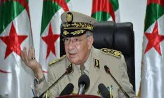 الجيش الجزائري: لن نسمح بعودة البلاد إلى سفك الدماء