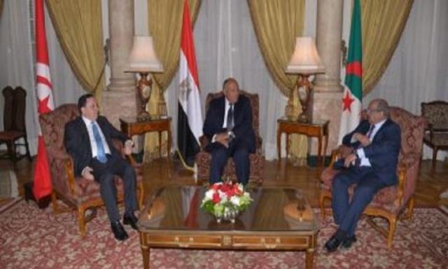 كواليس الاجتماع الثلاثى لوزراء خارجية مصر وتونس والجزائر بشأن الأزمة الليبية