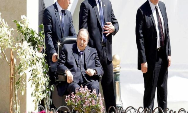 عاجل .. فرحة عارمة فى الجزائر بعد انسحاب بوتفليقة من الانتخابات الرئاسية