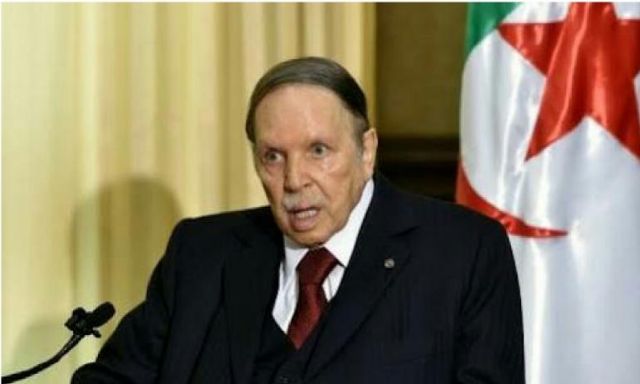 غضب في الجزائر بعد قرارات بوتفليقة الأخيرة