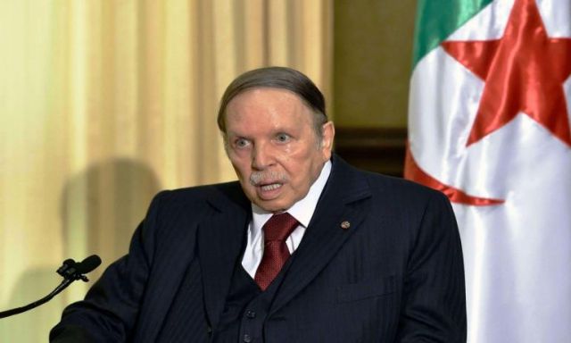 الرئاسة الجزائرية تعلن موعد رحيل بوتفليقة عن الحكم