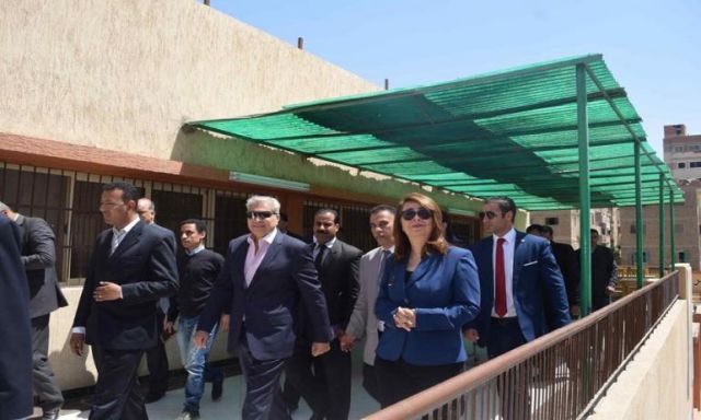 وزيرة التضامن ومحافظ المنيا يتفقدان مؤسسة دار التربية وبنك ناصر