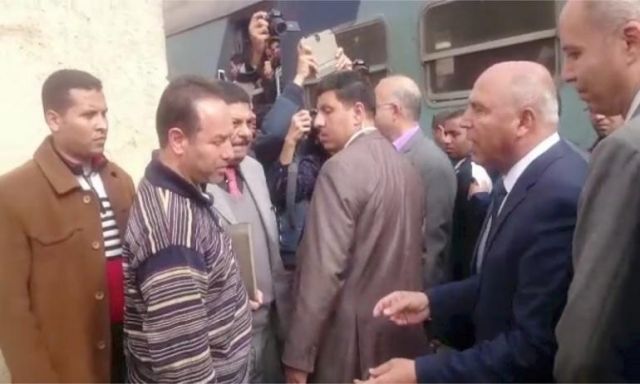 وزير النقل يتفقد محطة مصر برمسيس