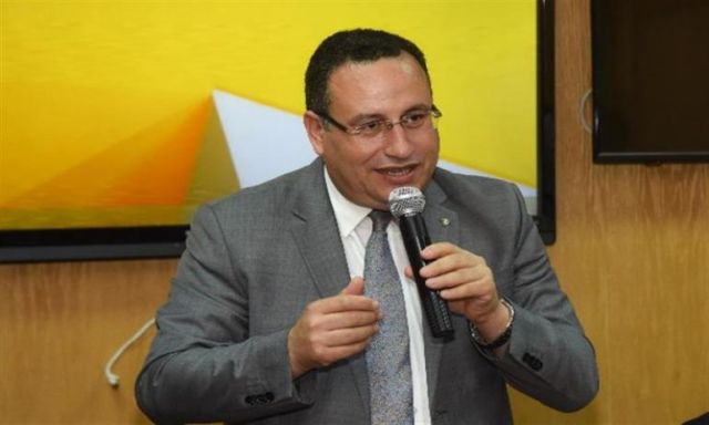 محافظ الإسكندرية يهنئ الرئيس السيسى والشعب المصري بمناسبة الذكرى الـ37 لعيد تحرير سيناء
