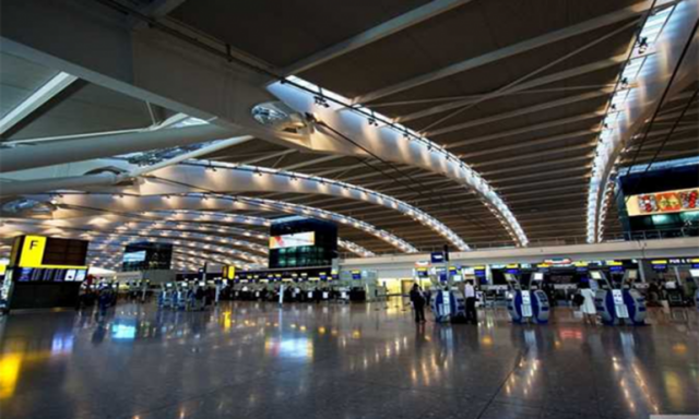 انفجار بمحيط مطار هيثرو يثير الرعب بلندن