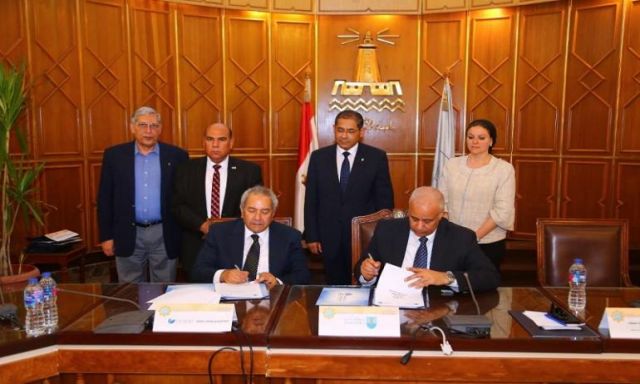 جامعة الإسكندرية توقع اتفاقية تعاون لربط مناهج التعليم والبحث العلمي بالصناعة