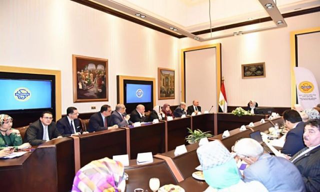 وزيرة الصحة تشيد بدعم اكديما لصندوق الدواء المصري بــ 100 مليون جنيه لتوفير نواقص الأدوية
