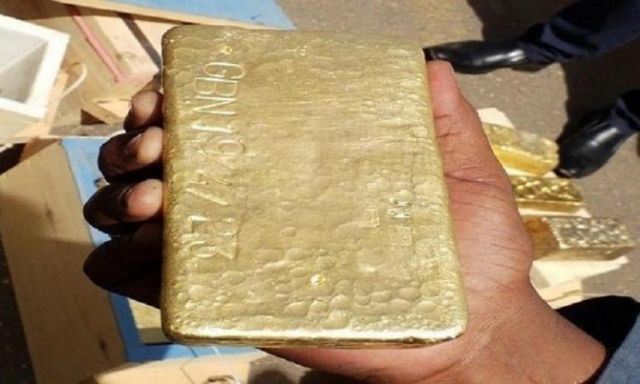 قوات الدعم السريع السودانية تضبط 241 كيلو من الذهب في طائرة