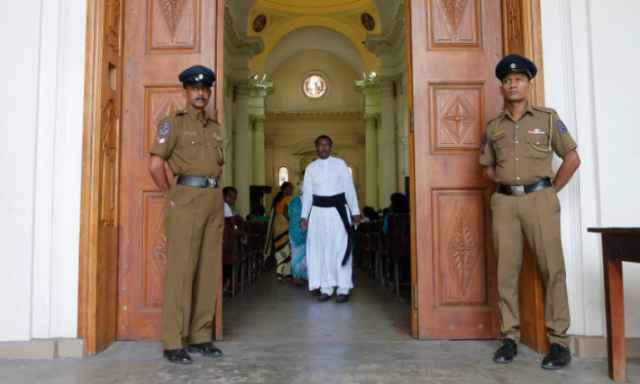 تفاصيل أول قداس فى سريلانكا بعد مذبحة الكنيسة