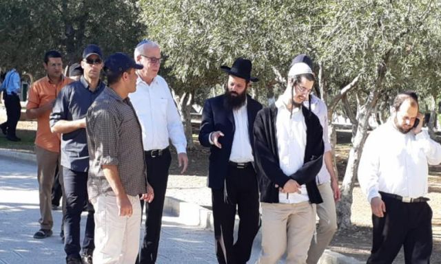 وزير الزراعة الإسرائيلي يقتحم الأقصى بصحبة 17 مستوطنا