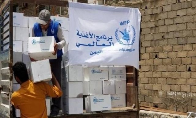 الأمم المتحدة تهدد بإيقاف برنامج الأغذية بسبب سرقات الحوثيين