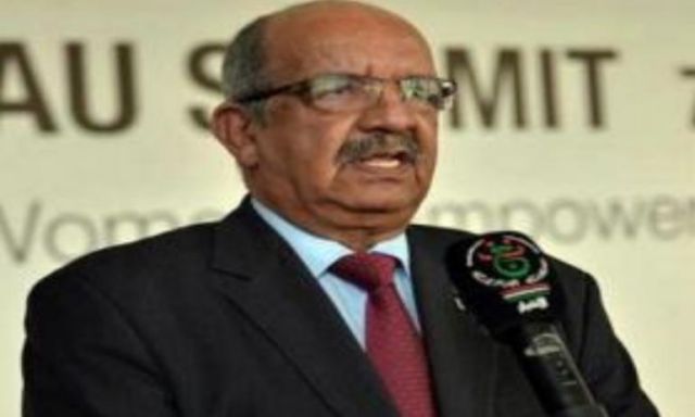 وزير خارجية الجزائر الأسبق يعلن موافقته على قيادة مرحلة انتقالية للبلاد