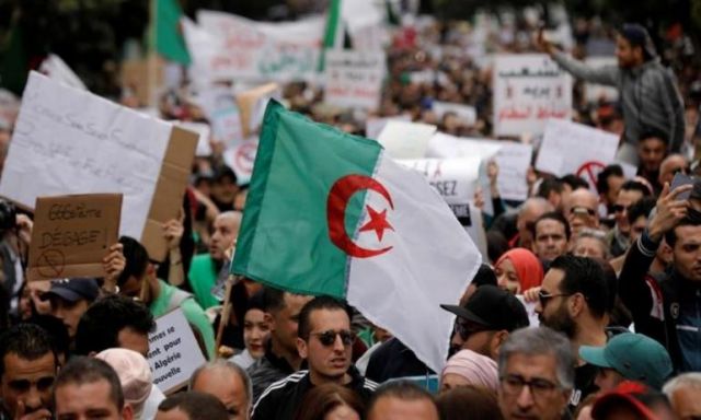 انتخابات الجزائر تبحث عن مرشحين