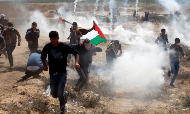 إصابة 25 فلسطينيا خلال اقتحام قوات الاحتلال لنابلس