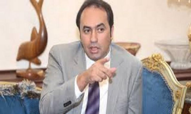 الدكتور محمد عمر نائب الوزير لشئون المعلمين