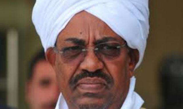 المجلس العسكري السوداني يتخذ قرارا خطيرا ضد عمر البشير