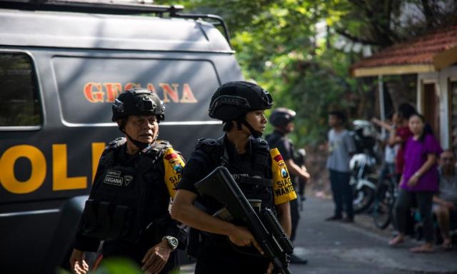 الشرطة الإندونيسية: اعتقال زعيم جماعة موالية لتنظيم القاعدة فى جاكرتا