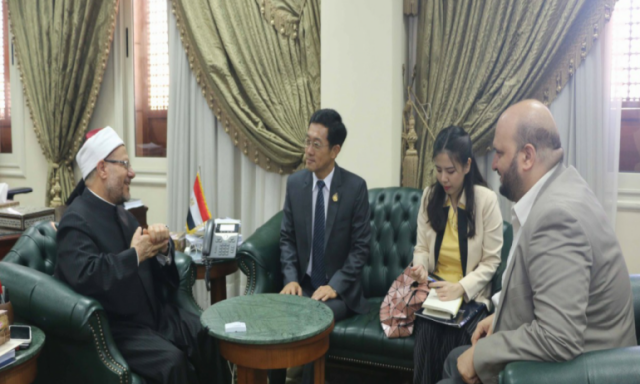 المفتي يستقبل سفير تايلاند لبحث أوجه تعزيز التعاون الديني