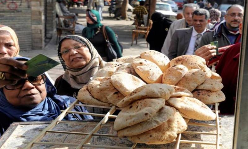 اعرف مصير العيش المدعم في مصر بعد انخفاض سعر الخبز السياحي