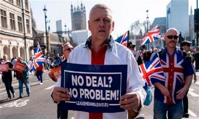 بريطانيا تطالب الاتحاد الأوروبي بإعادة التفاوض بشأن بريكست