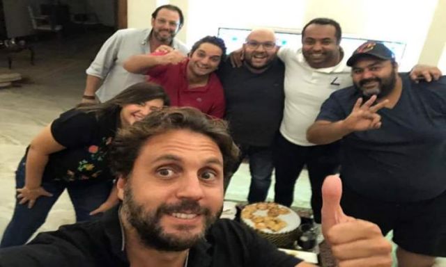 هشام ماجد وشيكو يحتفلان بفوز الزمالك على بيراميدز