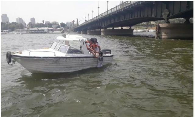 إنقاذ أحد الأشخاص حاول الإنتحار بإلقاء نفسه فى مياه نهر النيل